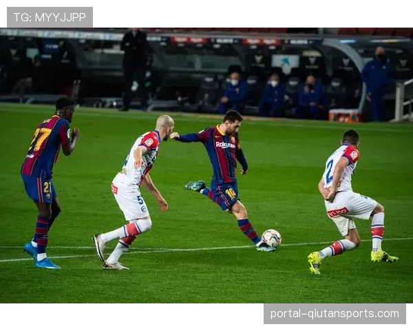 全场战报：格拉纳达2-2阿拉维斯，主队两度领先两度被追平